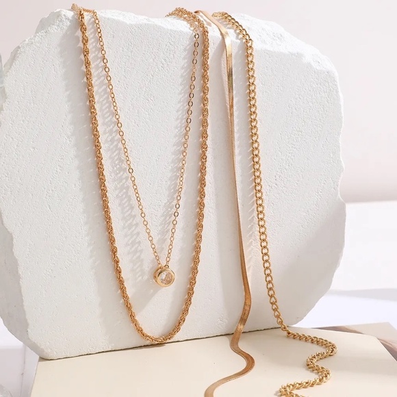 **SAVITA* Gold x Rhinestone Layered Fashion Necklace - Picture 6 of 8